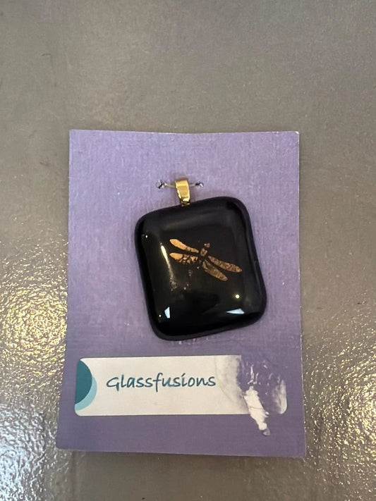 Various Dragonfly Pendant – Black, Size One Size – Excellent Condition