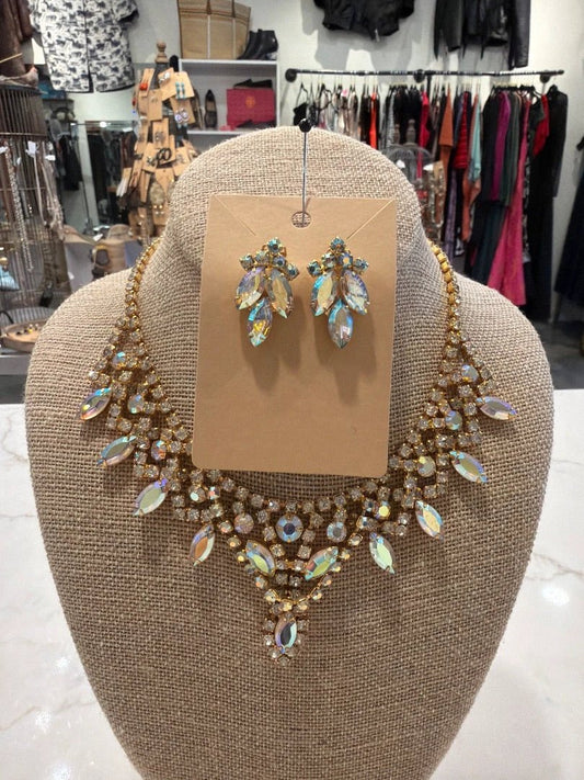 Various Jewelry - Set – Various Matching Jewelry Set, Gold, One Size, Used - Excellent