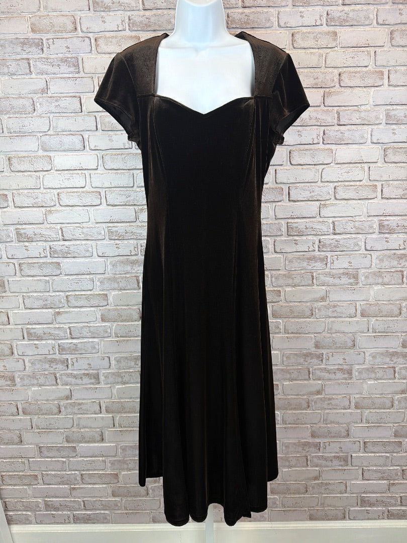 Connected Apparel Velvet Dress, Brown, 10, Used - Excellent