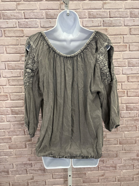 Solitaire Shirt, Grey, Large, Used - Good