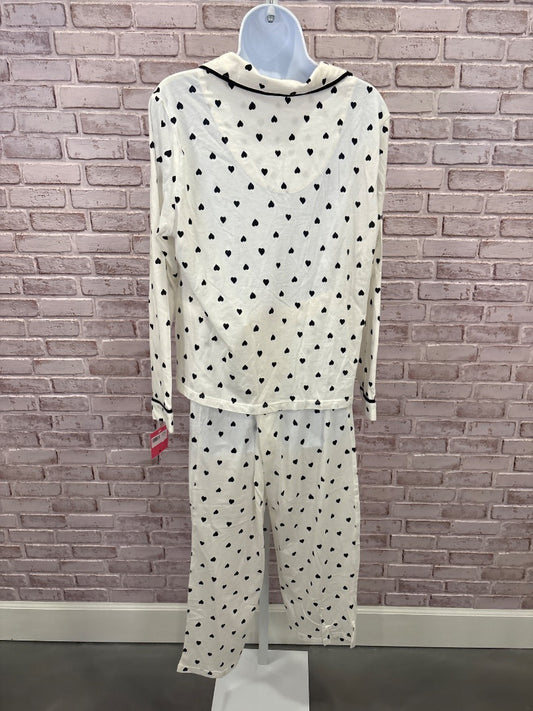 Kate Spade Matching Pajama Set, White/black hearts, Large, New With Tags