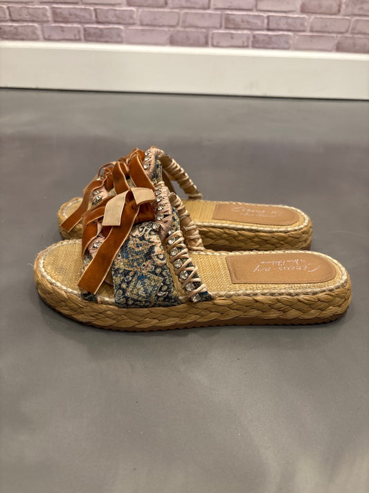 Circus by Sam Edelman Sandals, Multi, 10, Used - Good