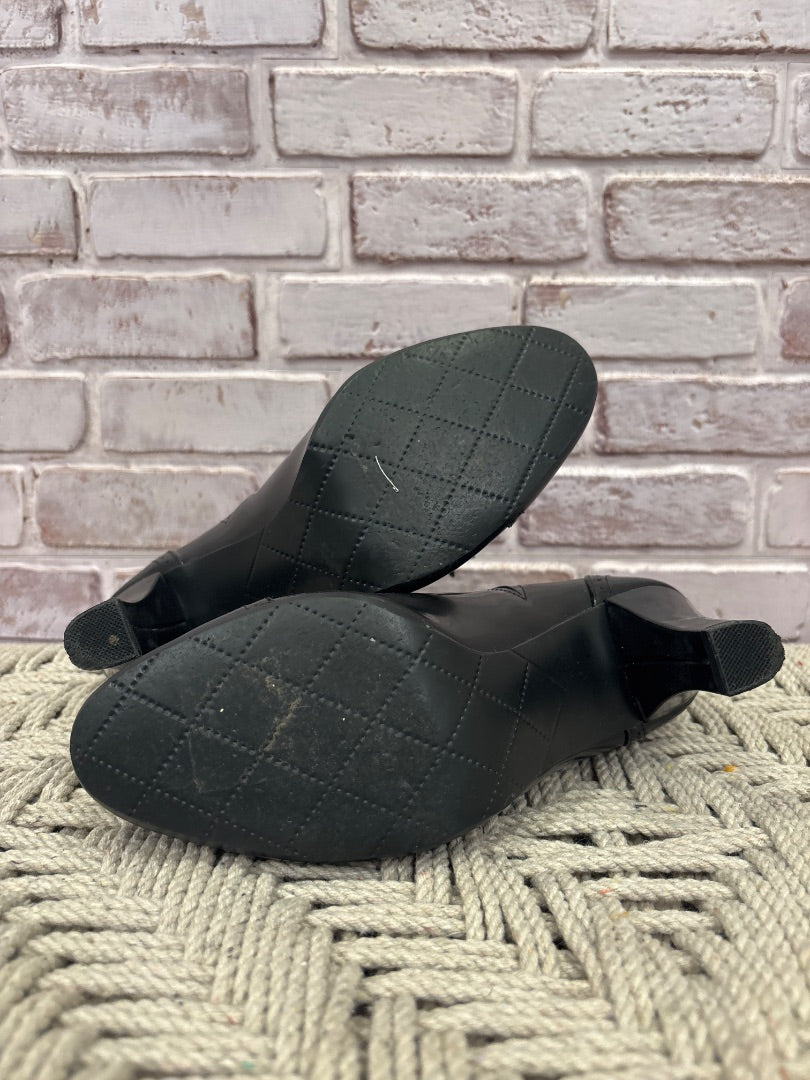 Alfani Clogs, Black, 6, Used - Fair