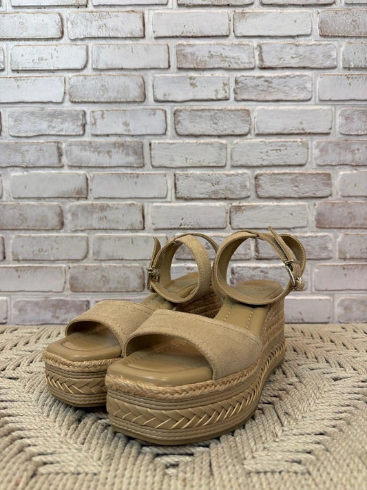 Vince Camuto Sandals – Beige – Excellent Condition