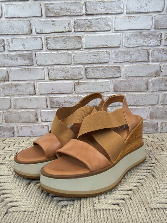 Lascana Sandals, Tan, 40, Used - Good