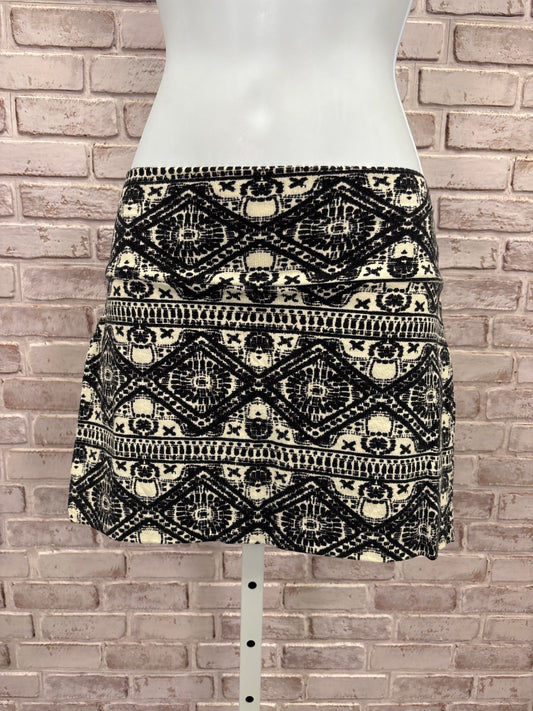 Analogy Skirt, Black/white, Medium, Used - Good