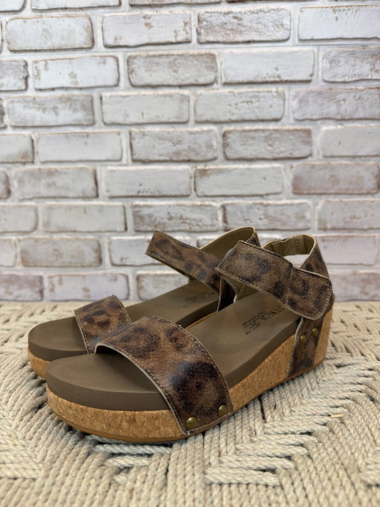 Boutique by Corky’s Sandals, Brown, 7, Used - Good