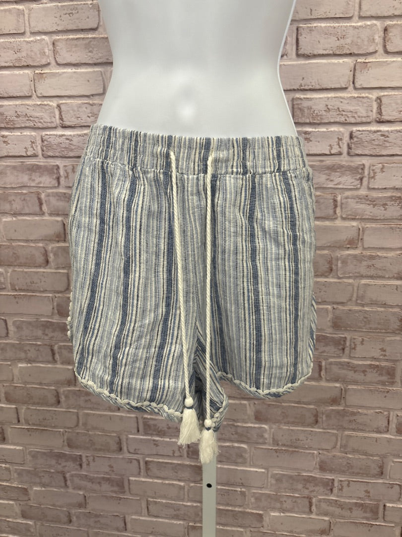 Aeropostale Shorts, Blue/white stripes, Large, Used - Good
