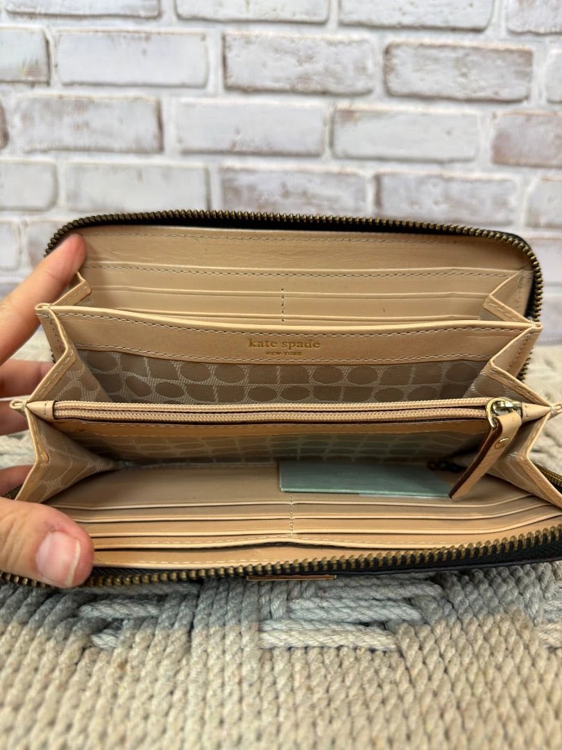 Kate Spade Wallet – Black, Size One Size – Excellent Condition