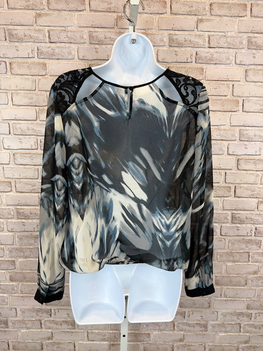 Bisou Bisou Shirt, Multi, Small, Used - Excellent