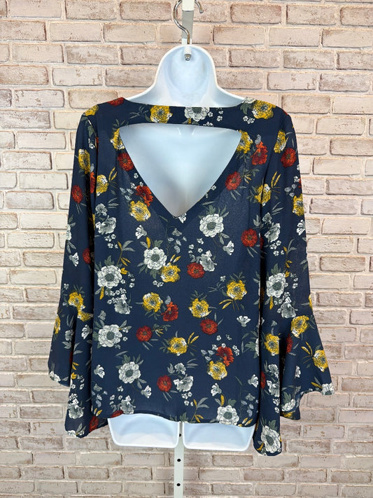 Krazy Kat Shirt, Navy floral multi, Medium, Used - Excellent