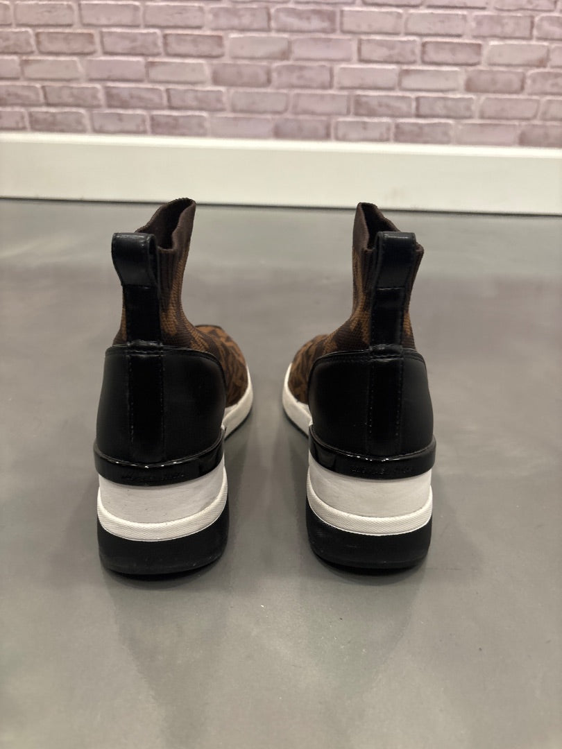 Michael Kors Sneakers, Brown monogram, 8, Used - Good