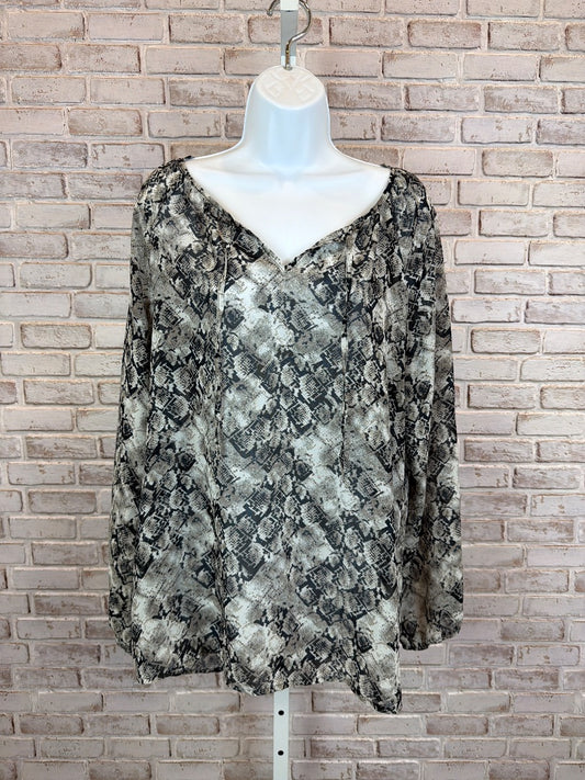 Como Shirt, Multi, Medium, Used - Good