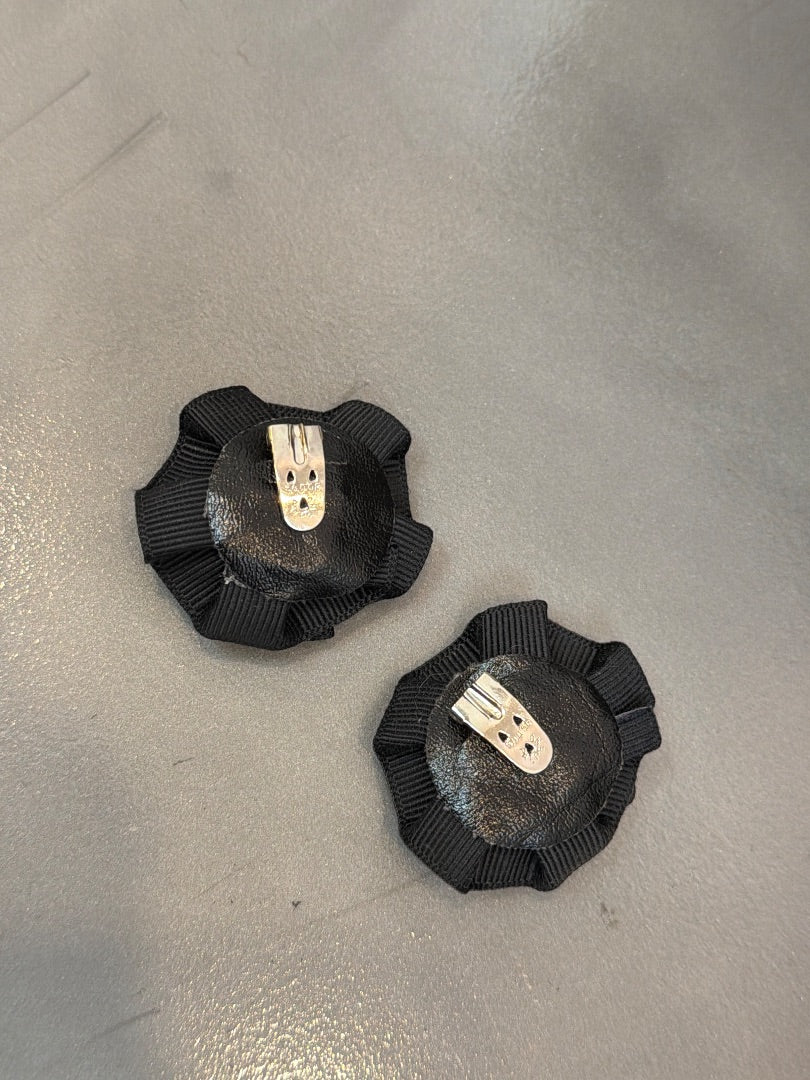 Various Shoe clips, Black, One Size, Used - Good