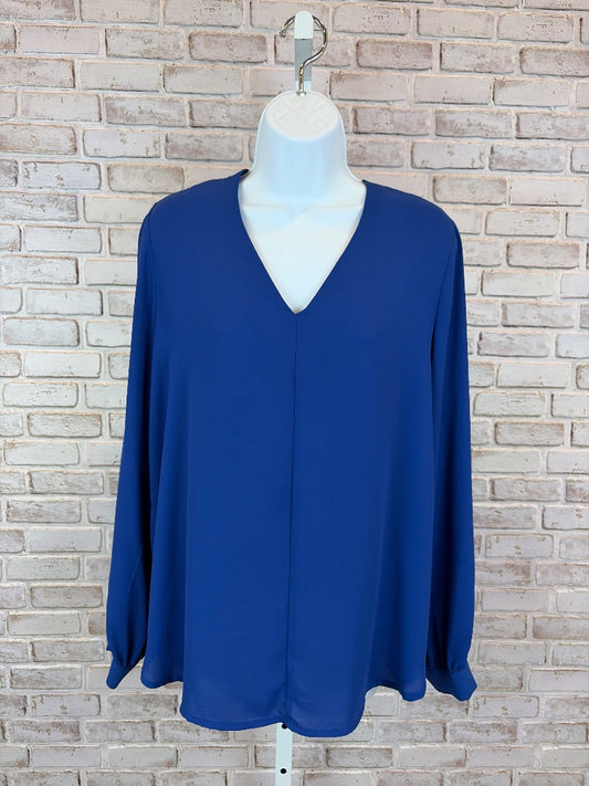 Pleoine Shirt, Blue, Medium, Used - Good