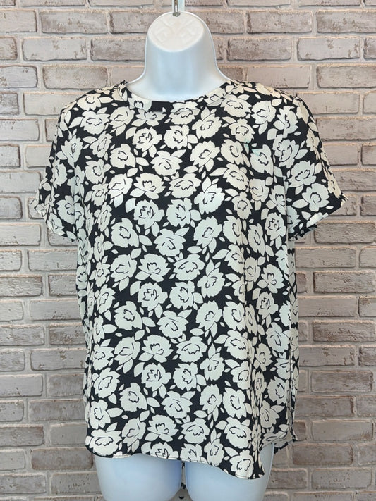 Loft Shirt – Black/White, Size XS – Excellent Condition