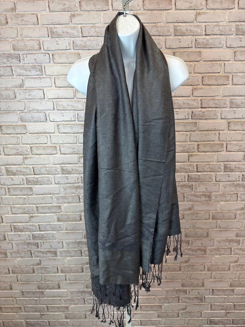 Pashmina Accessory - Scarf – Pashmina Scarf, Grey, One Size, Used - Good