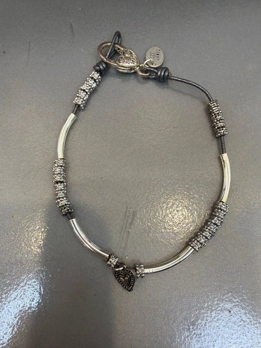 Lizzy James Ankle Bracelet – Silver, Size One Size – Excellent Condition