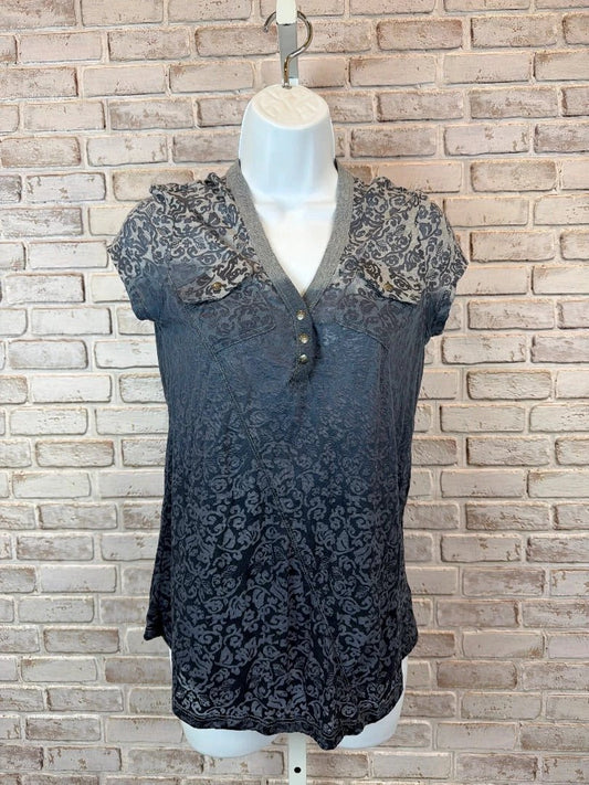 Athleta Top - Shirt – Athleta Tee Shirt, Grey, Small, Used - Excellent