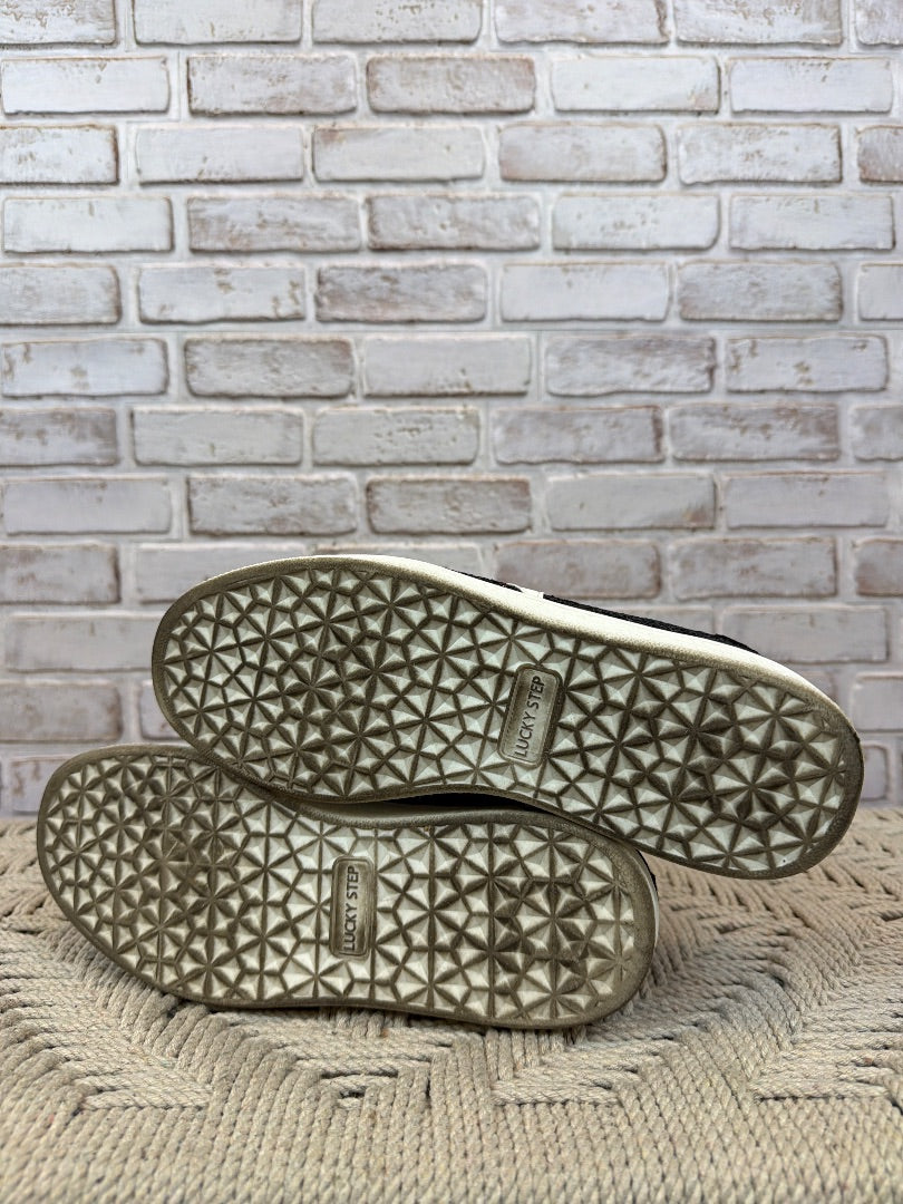 Lucky Step Sneakers, Black, 8, Used - Good