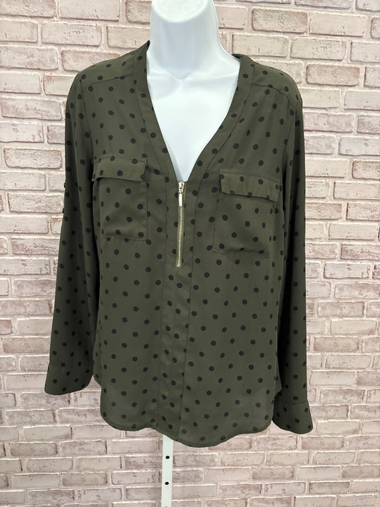 Express Shirt, Green/black polka dots, Medium, Used - Good