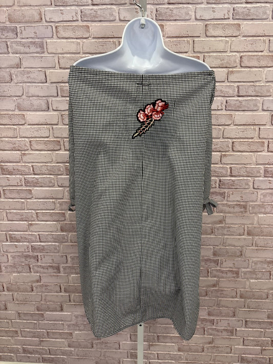 Wrapper Dress, Black/white gingham, XL, Used - Good