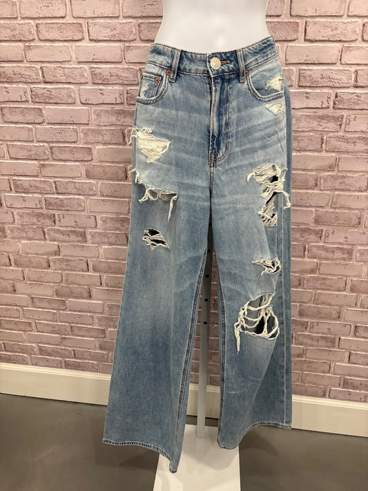 American eagle Skater Jeans, Light denim, 8, Used - Good