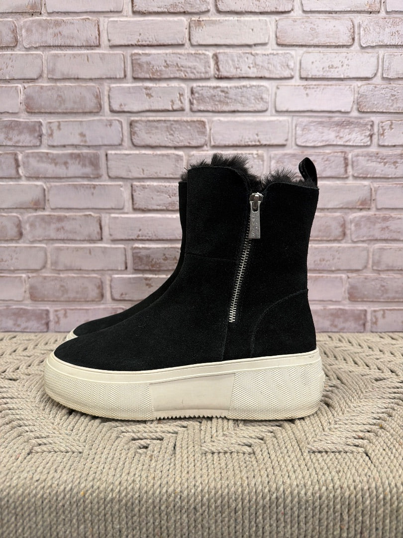 J/Slides Boots, Black, 7, Used - Good