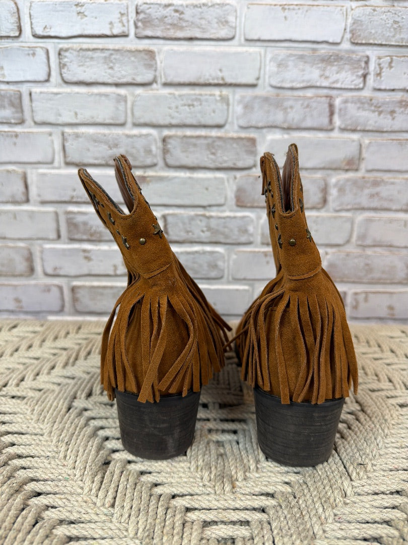 Adriana New York Leonard-46 Studded Fringe Cowgirl Boots, Tan, 9, Used - Excellent