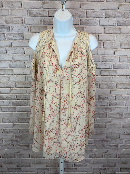 DR2 Shirt, Multi, Medium, Used - Good