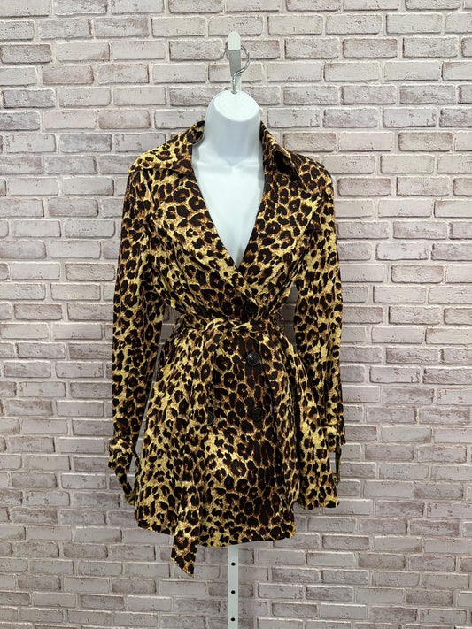Vertigo Trench Coat, Animal, Large, Used - Good