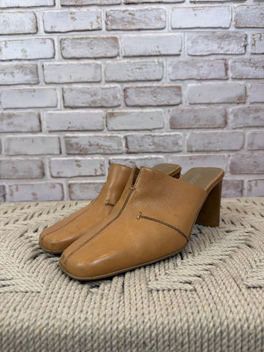 Nicole Heels, Tan, 7, Used - Good