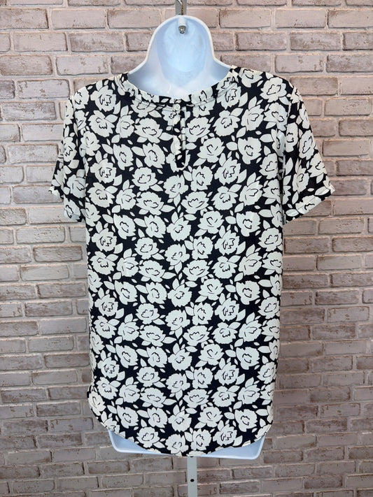 Loft Shirt – Black/White, Size XS – Excellent Condition