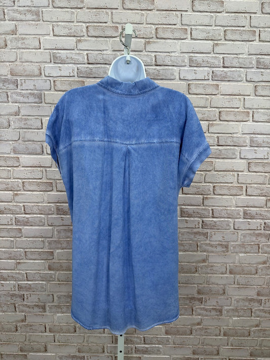Jane & delancey Shirt, Blue, Medium, Used - Good