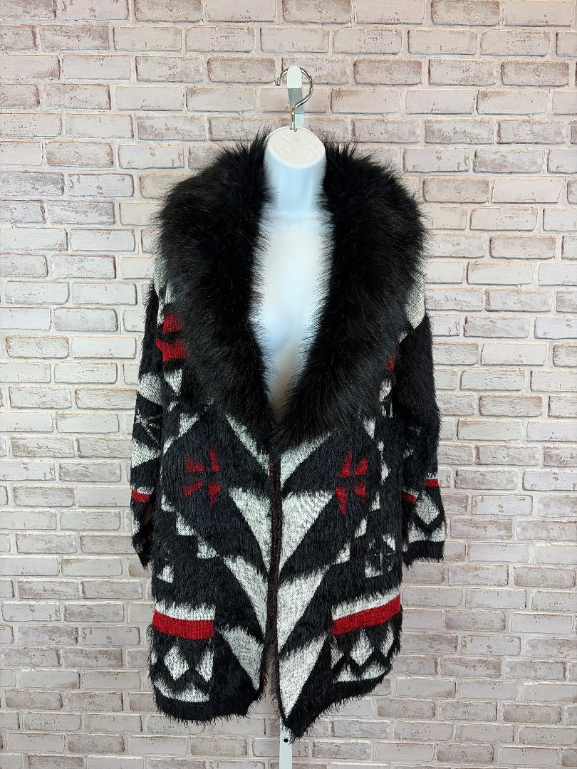 Max Sport Cardigan, Black/white/red, Medium, Used - Good