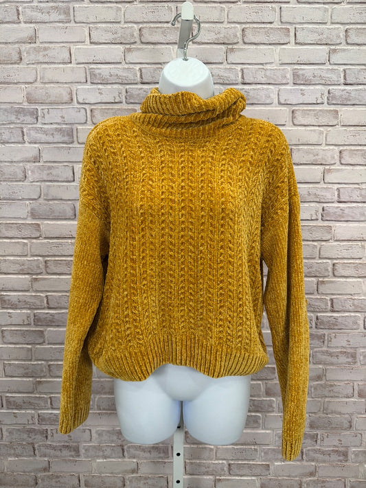 Derek Heart Sweater, Yellow, Small, Used - Good