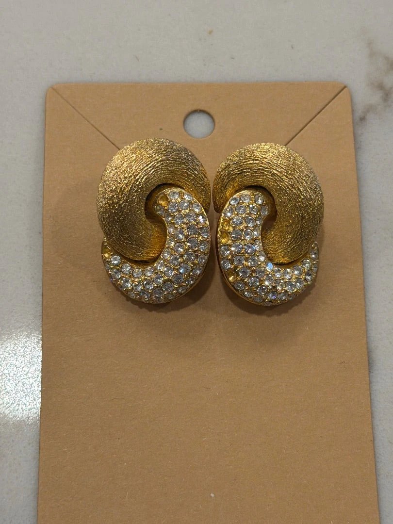 Christian Dior Jewelry - Earrings – Christian Dior Costume Clip on earrings, Gold, One Size, Used - Excellent