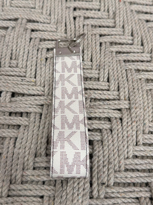 Michael Kors Keychan, White, One Size, Used - Good