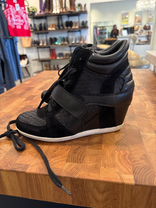 Ash Sneakers, Black, 7