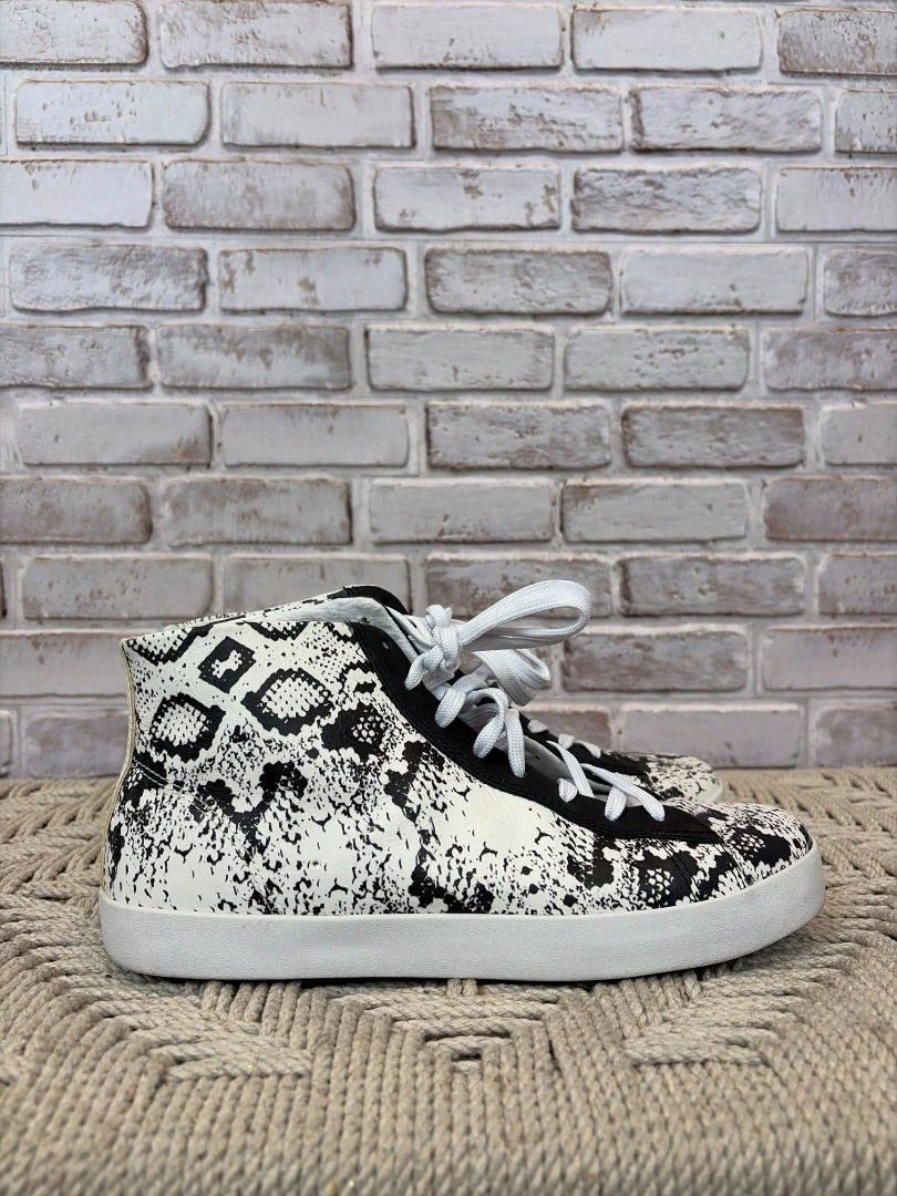 Otbt High Top Shoes – Black/White, Size 8.5 – Excellent Condition