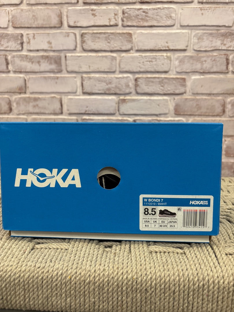 Hoka W Bondi 7 Sneakers, Black, 8.5, Used - Good