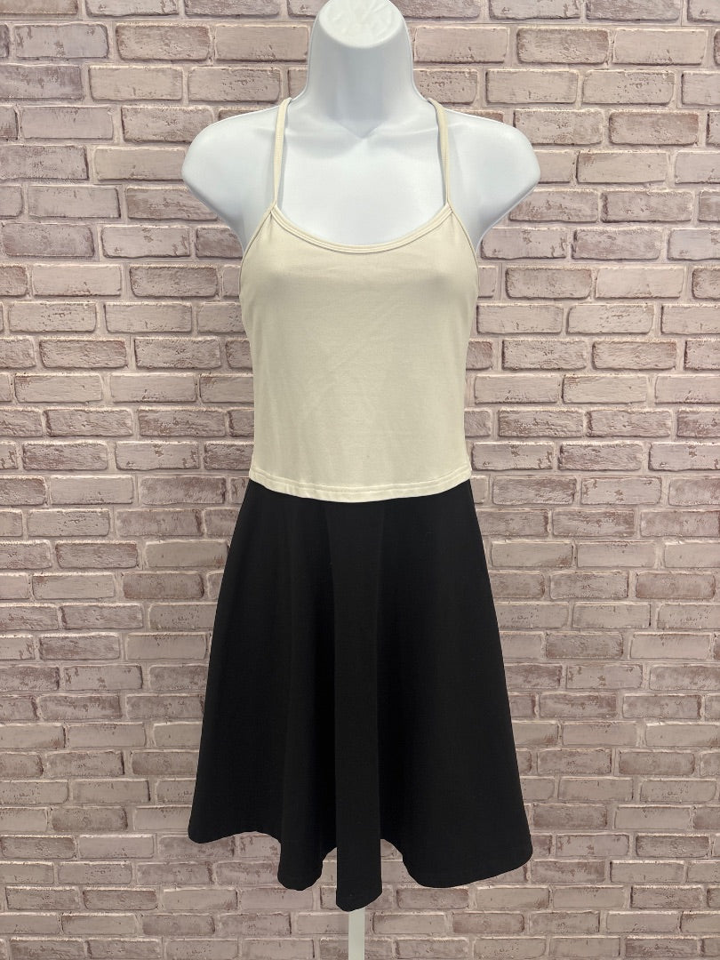 Lululemon Dress, White/black, Medium, Used - Good