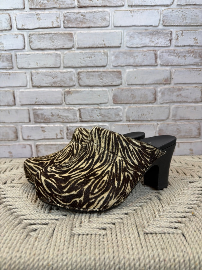 Dansko Clogs, Animal, 7, Used - Good