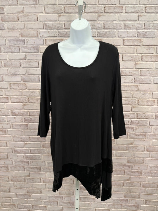 Pebble & Stone Shirt, Black, Large, Used - Good