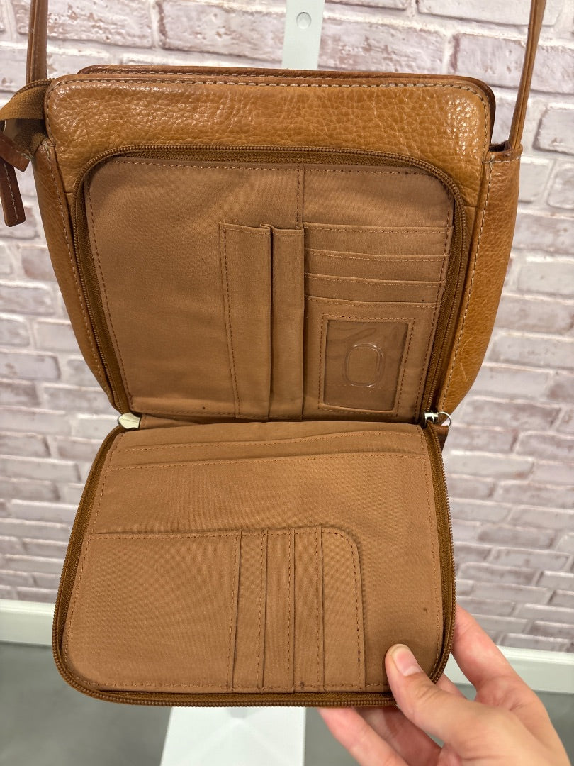 Fossil Crossbody, Tan, One Size, Used - Good