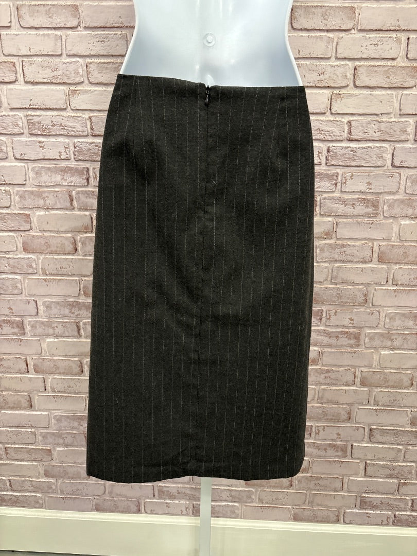 Tessuto Skirt, Grey pinstripes, 6, Used - Good