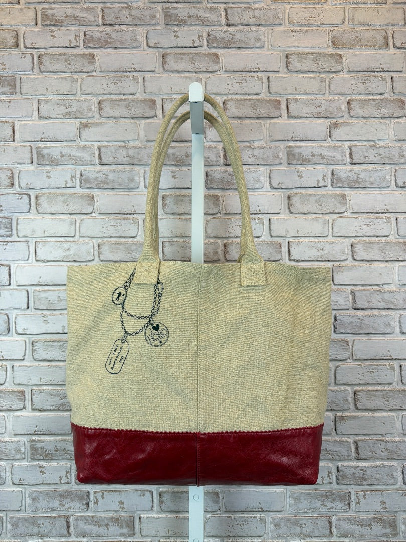 Hobo large tote, Beige/red, One Size, Used - Excellent