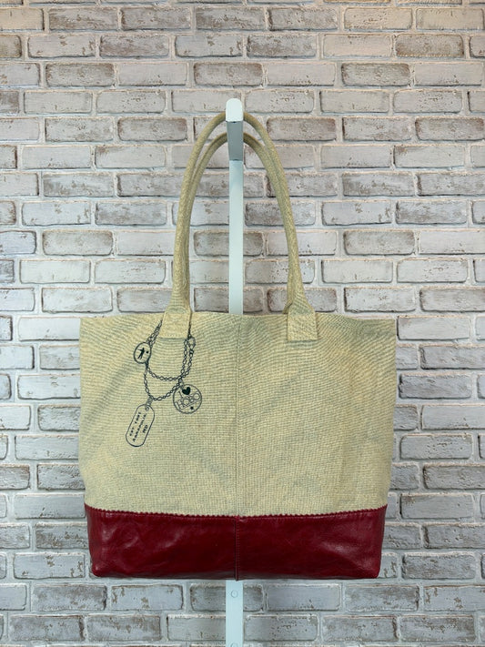 Hobo large tote, Beige/red, One Size, Used - Excellent