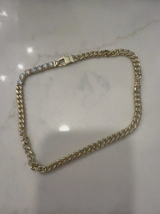 Various Jewelry - Necklace – Various Necklace, Gold, One Size, Used - Excellent