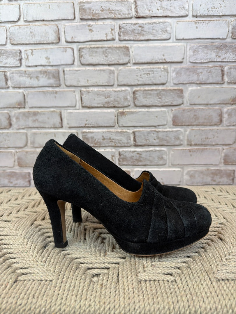 Clarks Heels, Black, 6.5, Used - Good